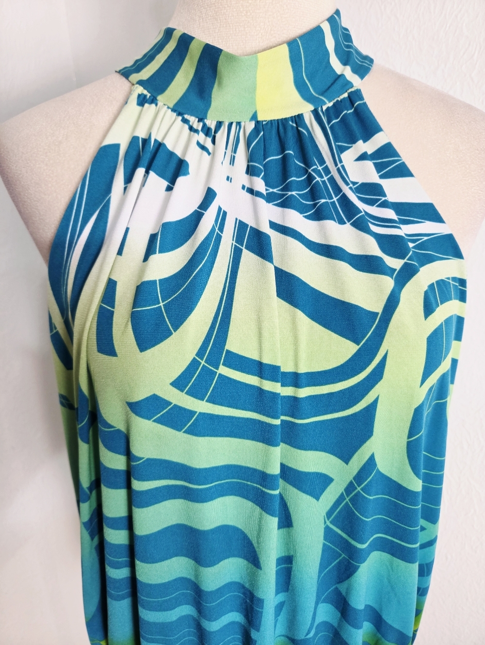Axcess A Liz Claiborne - Teal, Aqua, Green & Yellow Abstract Halter Top, Size XL - Picture 3 of 13